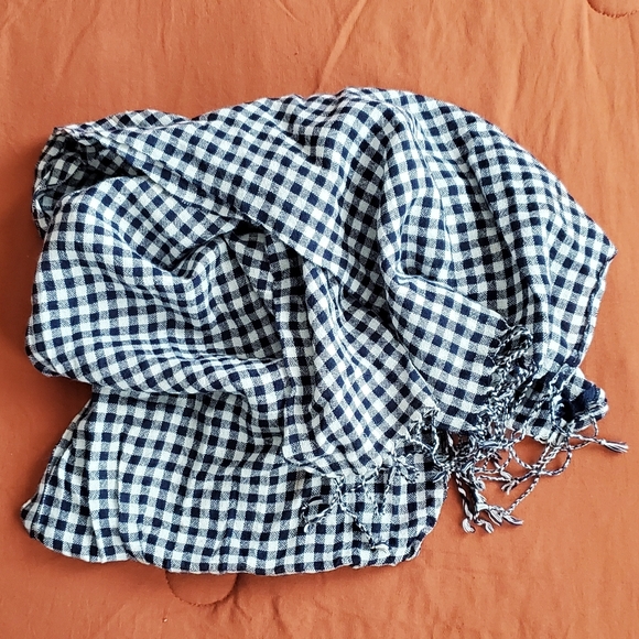 Scarf Fashion Style - Picture 2 of 2